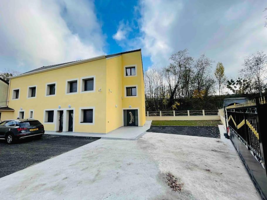 Masion Belle Vue Lägenhet Sarcelles Exteriör bild